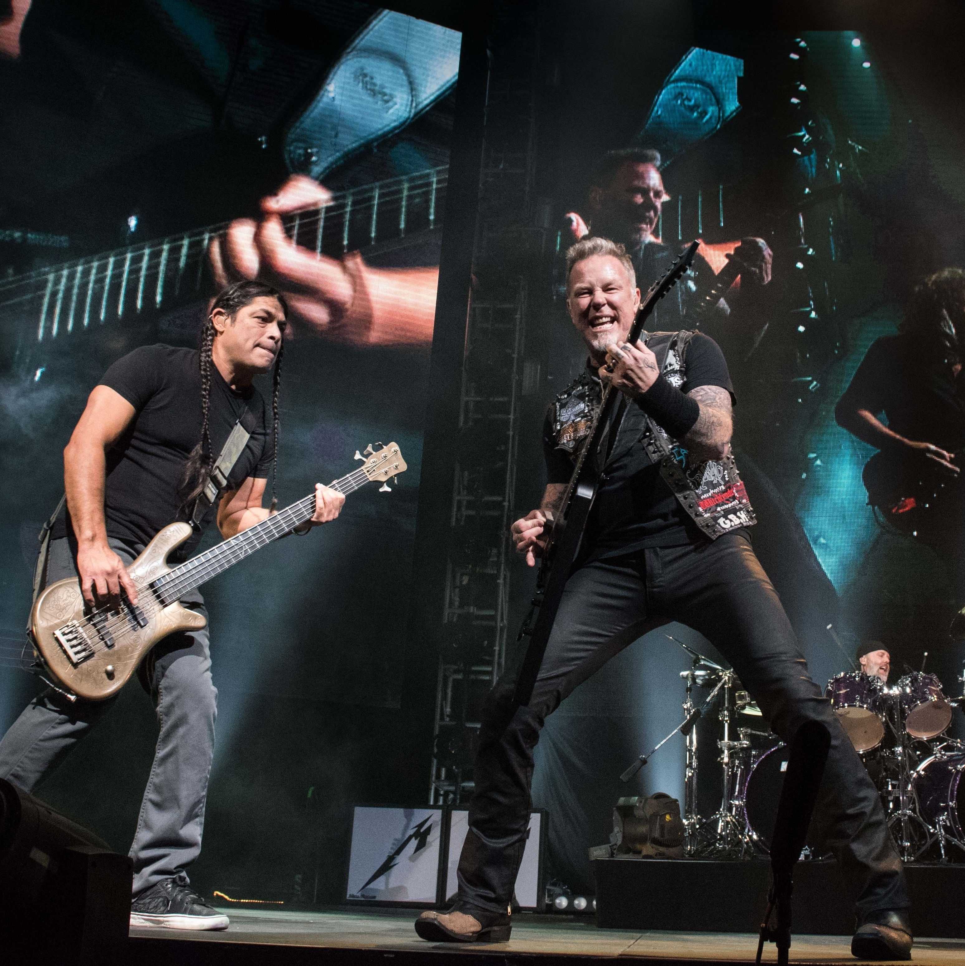 Рок концерты в россии. Металика рок группа на сцене. Metallica 2020. Metallica концерт. Концерт Metallica 2020.